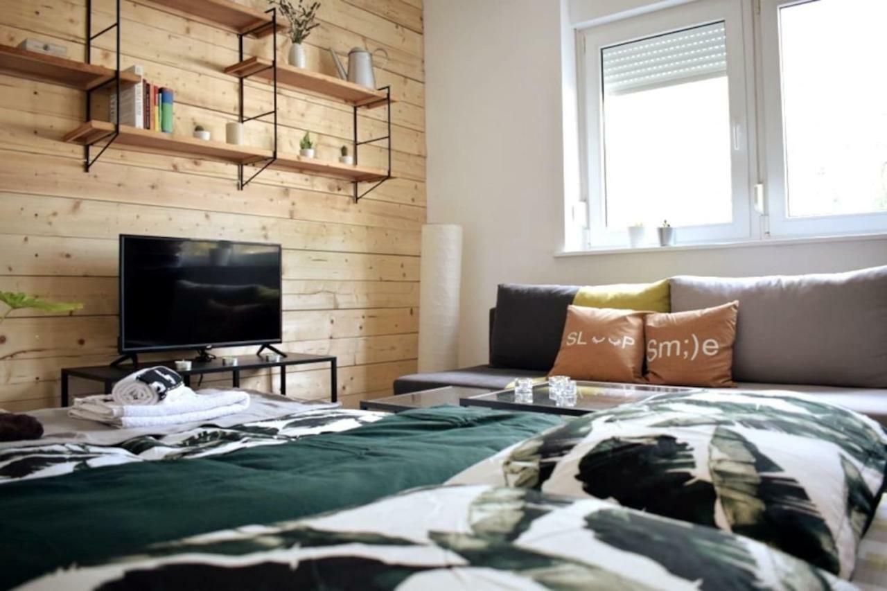 Vila Velebita, sweet cozy appartement :) Zagabria Esterno foto